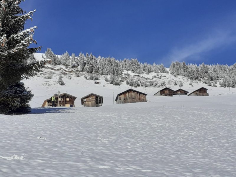 Les balcons Sud de Bizanne face au Mont-Blanc